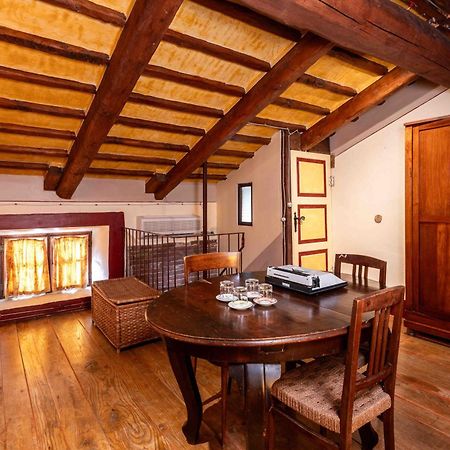 فيلا Borgo Casa Scaparone ألبا المظهر الخارجي الصورة