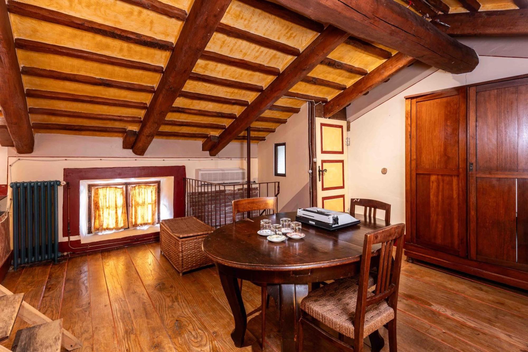 فيلا Borgo Casa Scaparone ألبا المظهر الخارجي الصورة