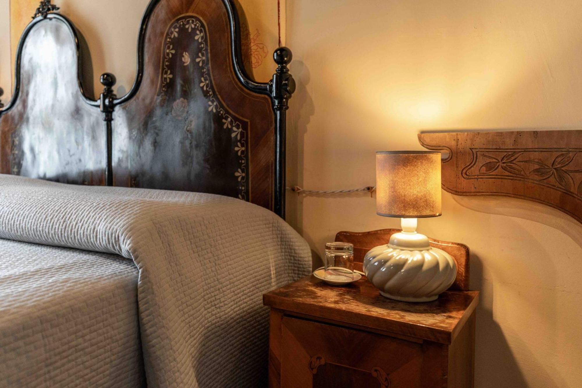 فيلا Borgo Casa Scaparone ألبا المظهر الخارجي الصورة