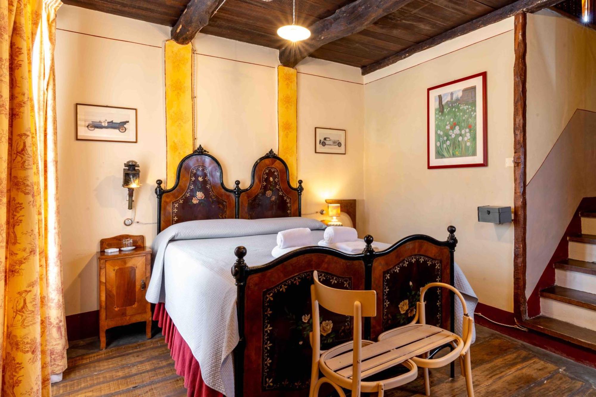 فيلا Borgo Casa Scaparone ألبا المظهر الخارجي الصورة